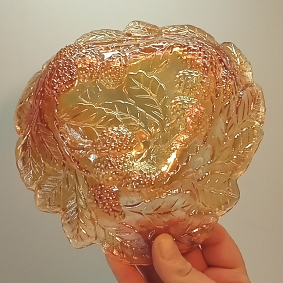 "new item" vintage Indiana Glass carnival glass bon bon loganberry bowl. No flaw - Picture 3 of 8